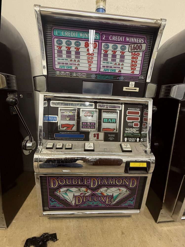 Double Diamond Deluxe Mechanical Reel Cabinet