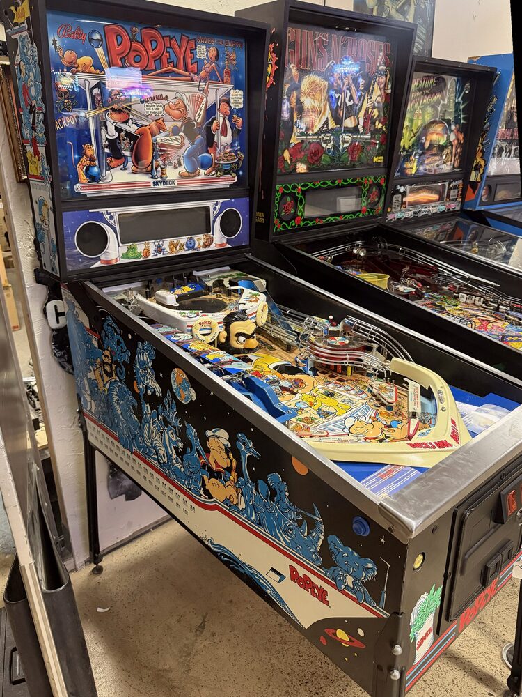 Popeye Wide-Body Triple-Level Table