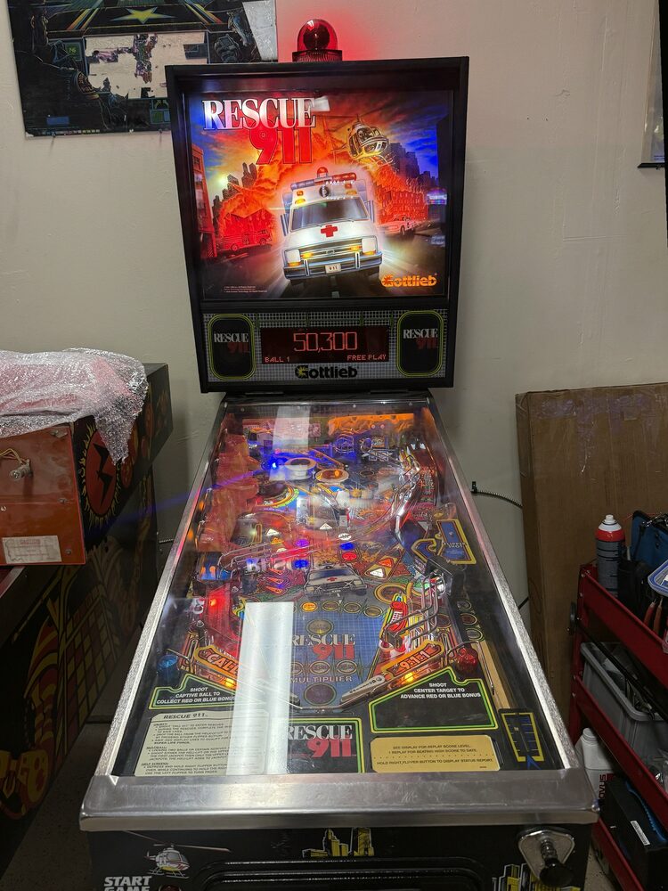 Rescue 911 Emergency Heli-Gantry Pinball